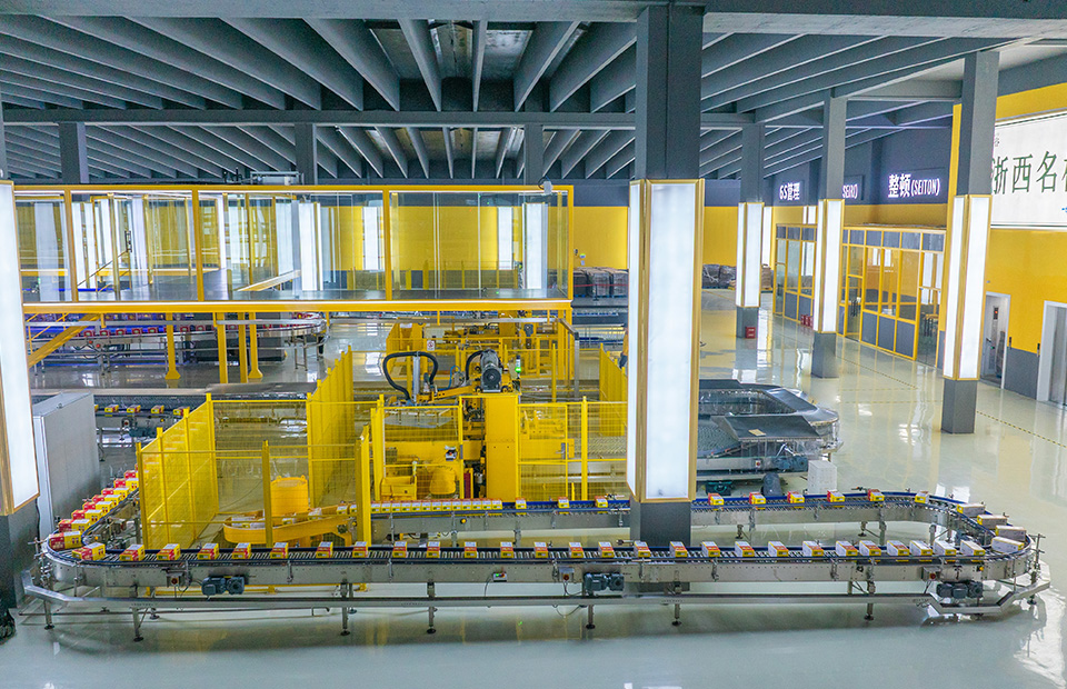 Provided Yuzu Valley one 54,000bph fully automatic Hot-fill downstream line.